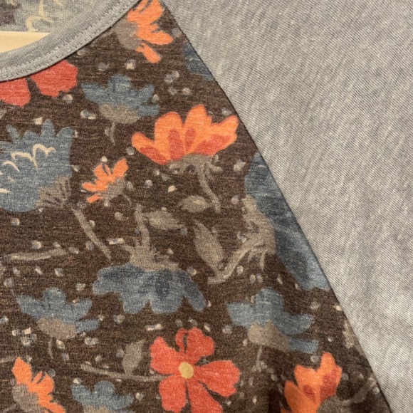 Lularoe Randy baseball t top size medium - Picture 4 of 4